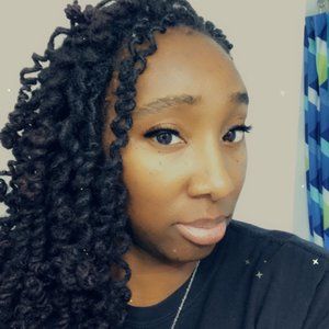 Meet your Posher, Kimberly